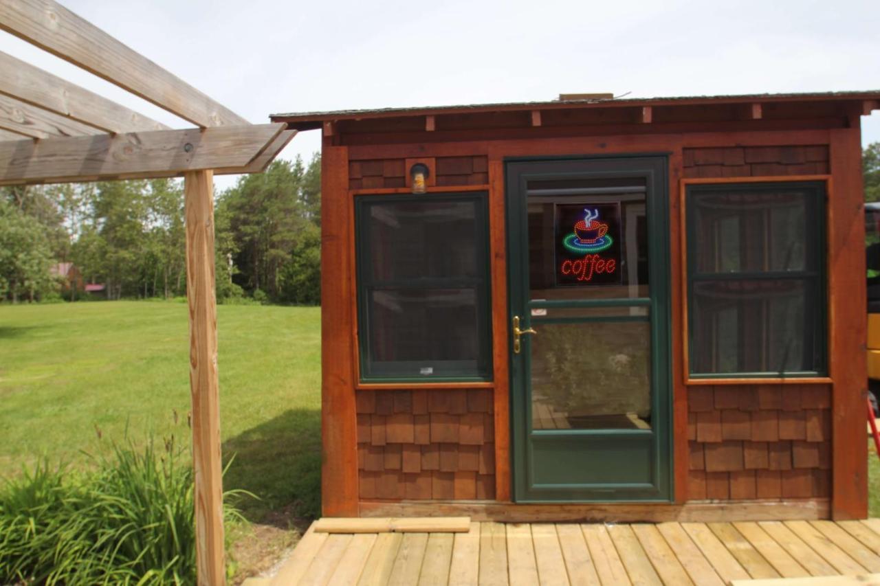 Mackinac Lake Trail Motel Макино Сити Стая снимка